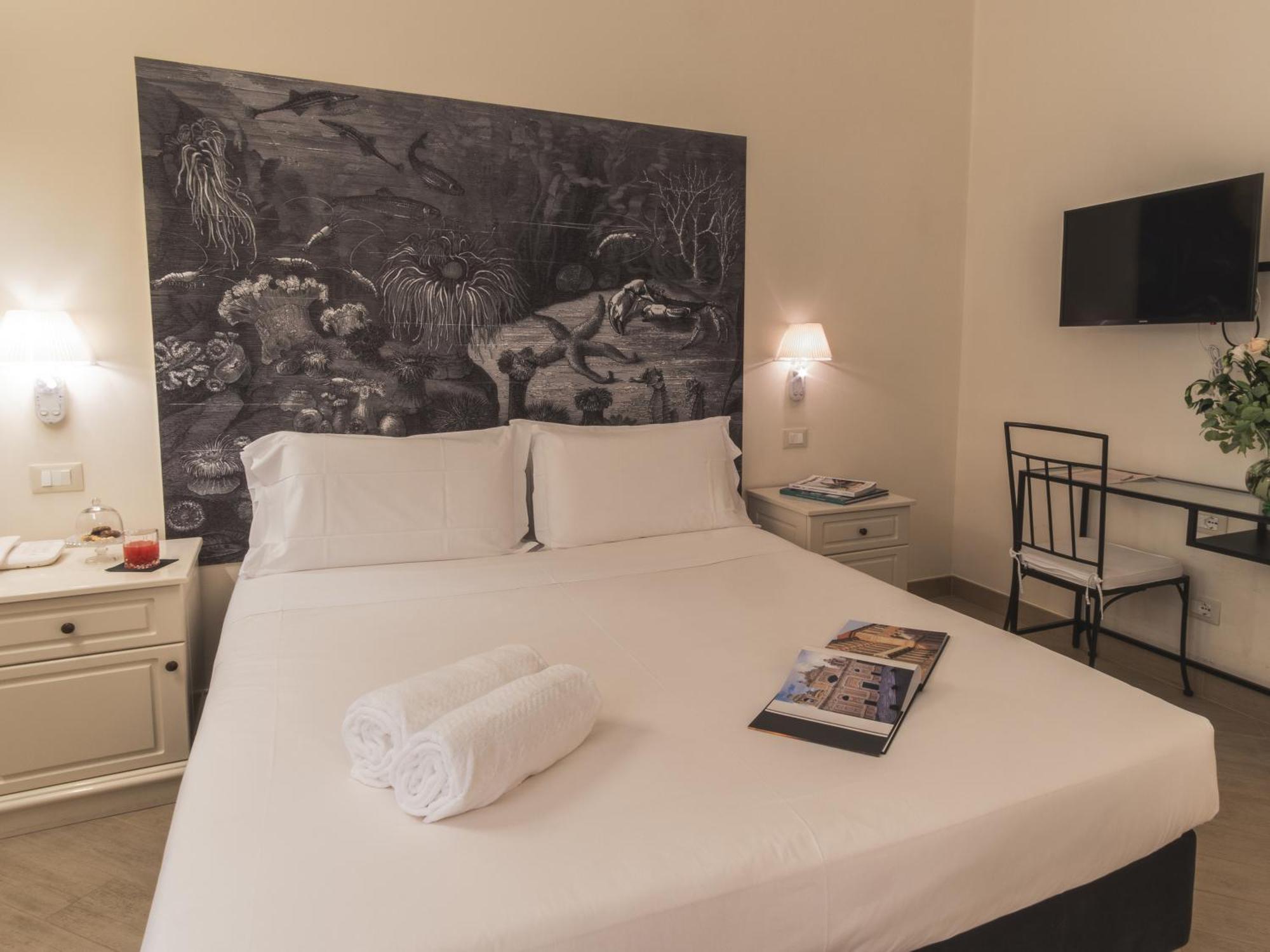 Hotel San Pietro Palace Финале Лигуре Екстериор снимка