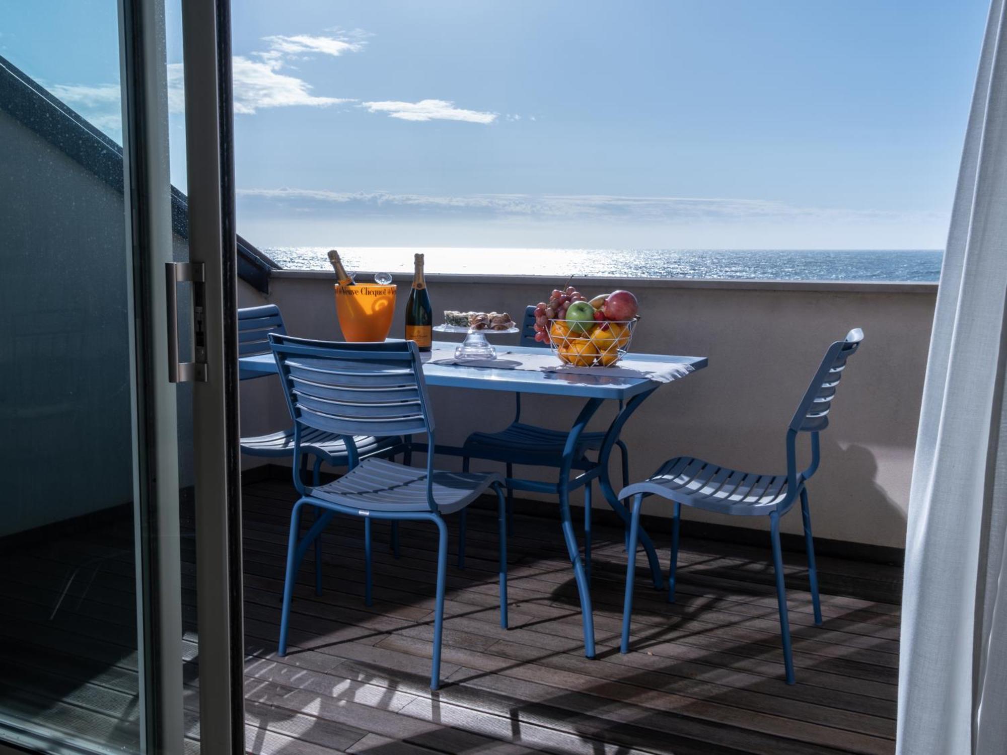 Hotel San Pietro Palace Финале Лигуре Екстериор снимка