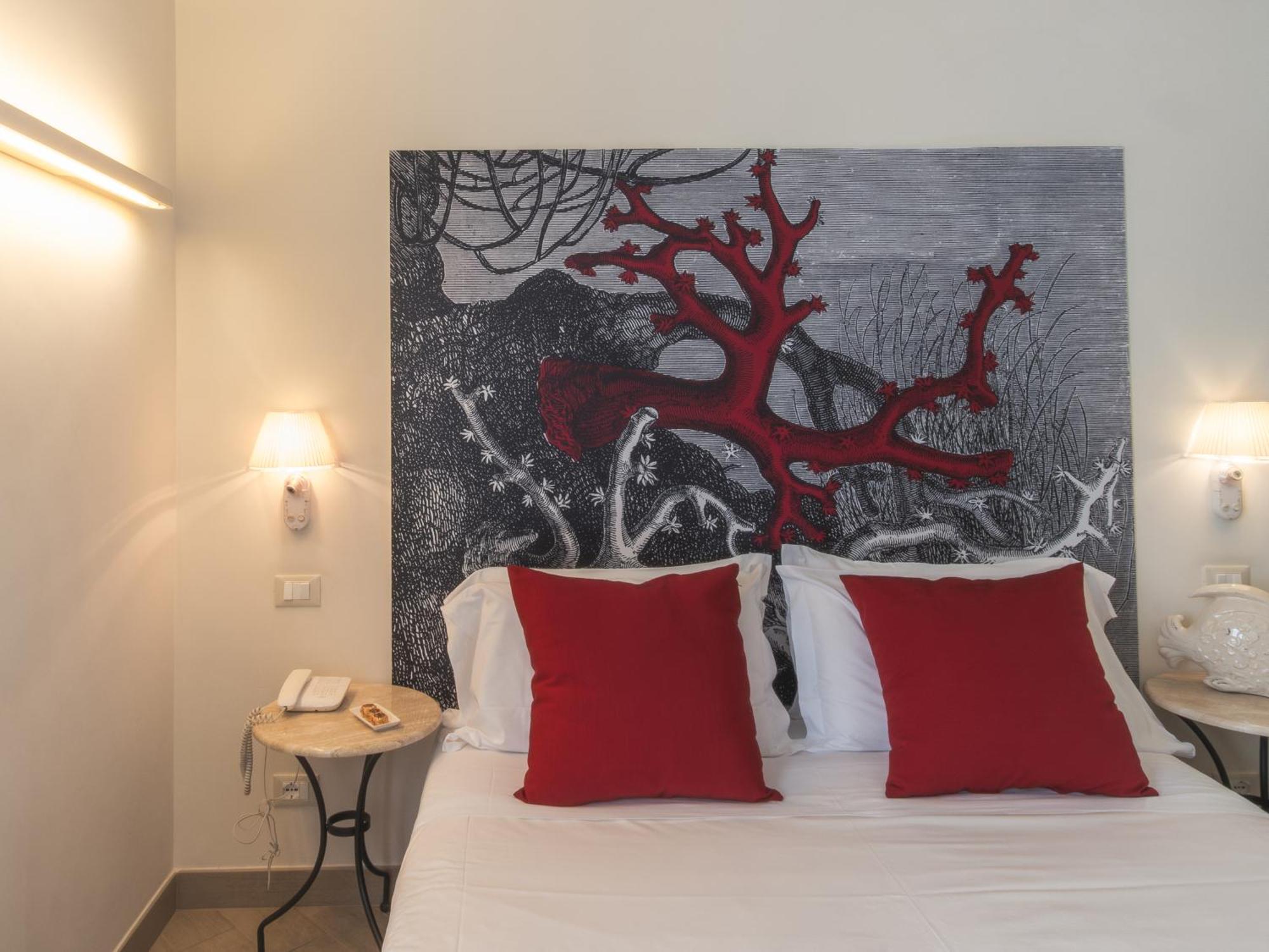 Hotel San Pietro Palace Финале Лигуре Екстериор снимка