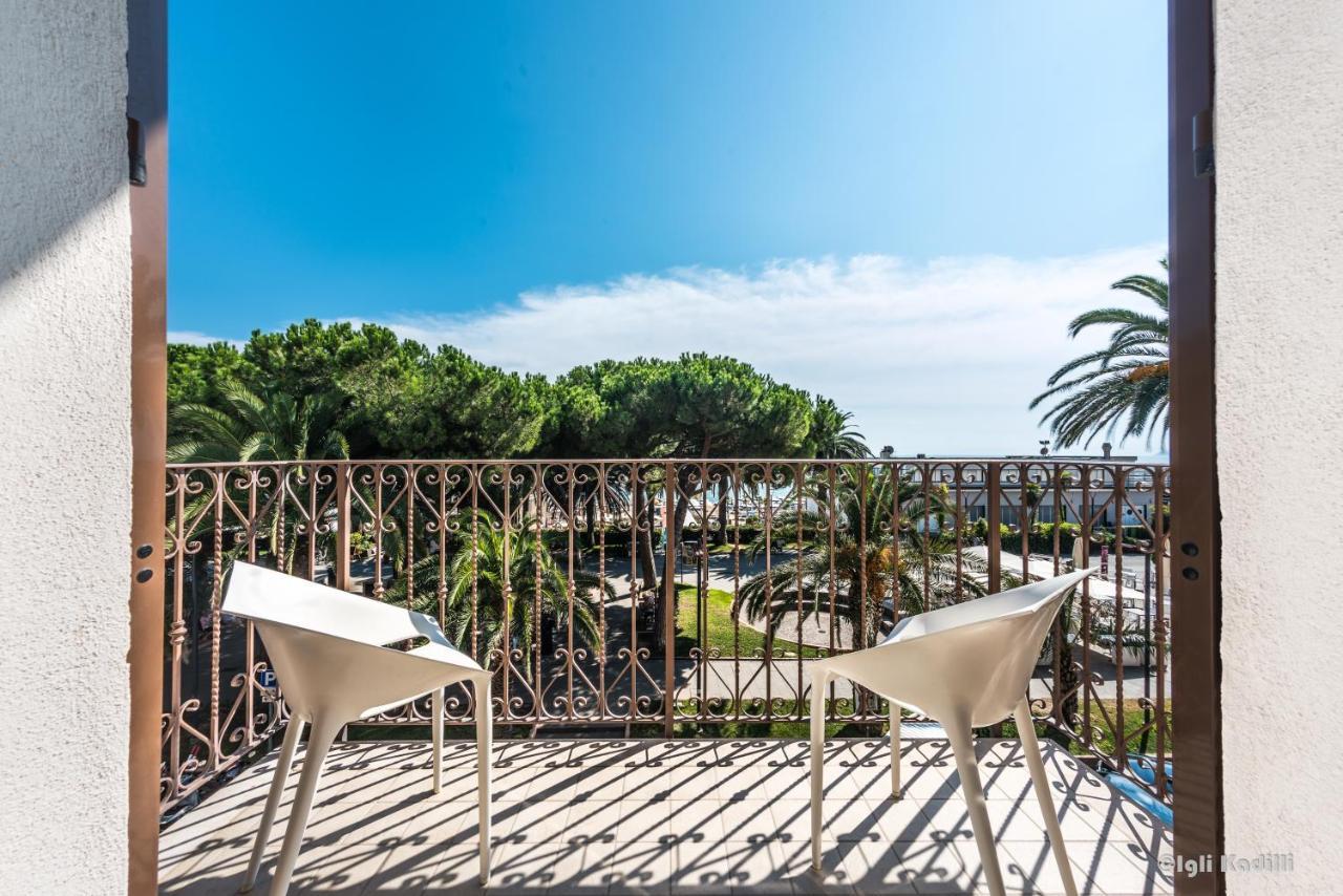 Hotel San Pietro Palace Финале Лигуре Екстериор снимка